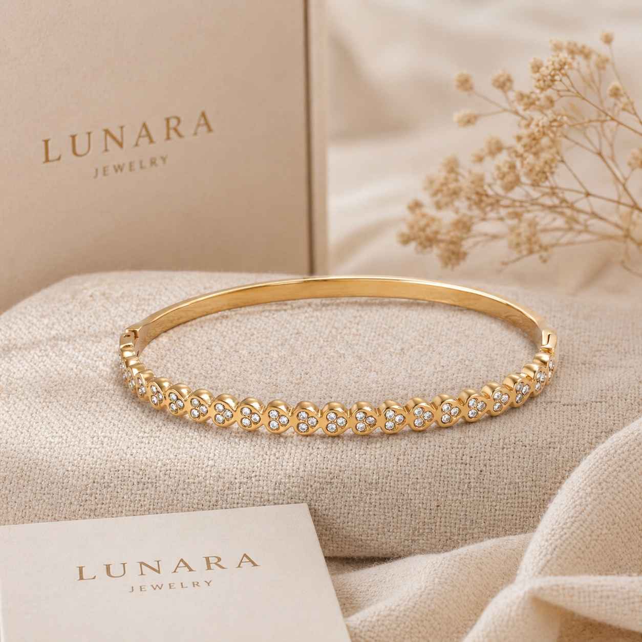 Delicate Crystal Bangle – 18K Armreif | Elegant, Minimal & Waterproof