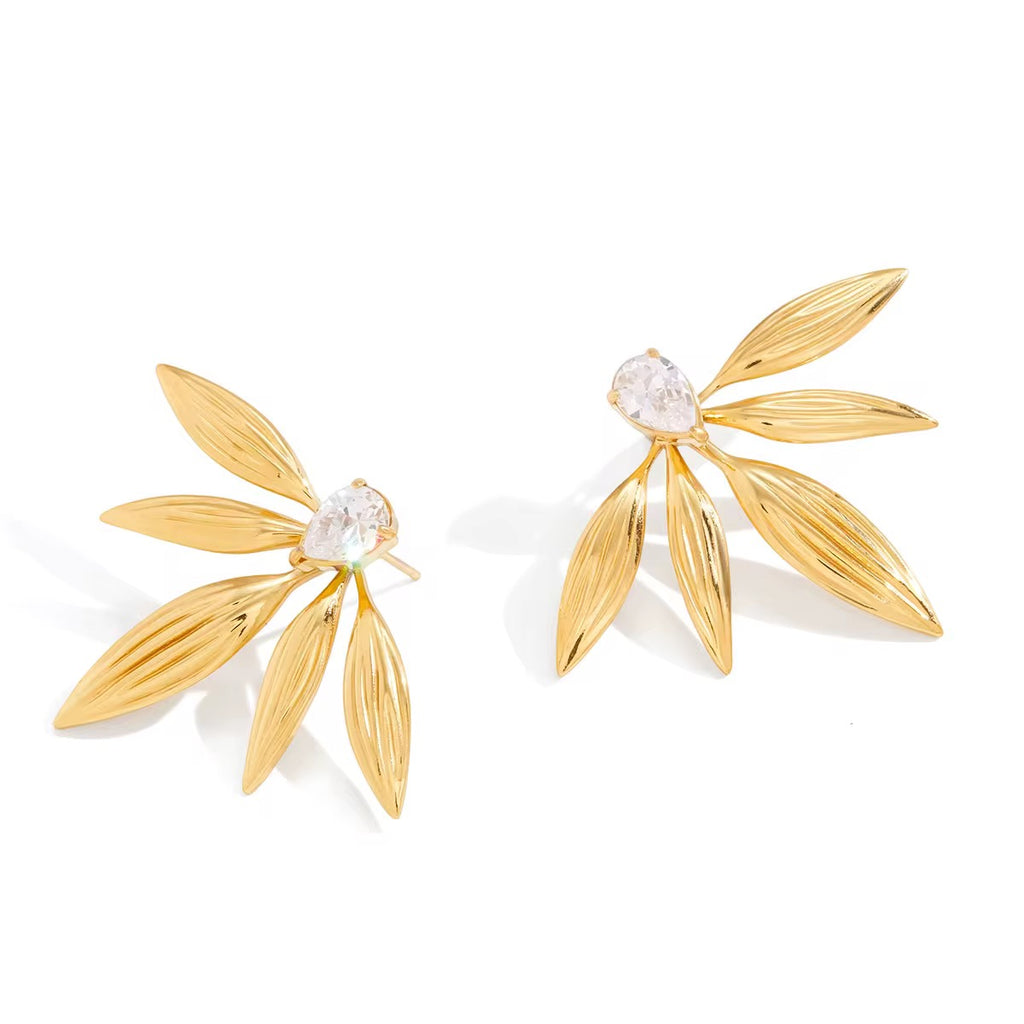 Leaf Drop Earrings – 18K Gold | Elegant & Waterproof